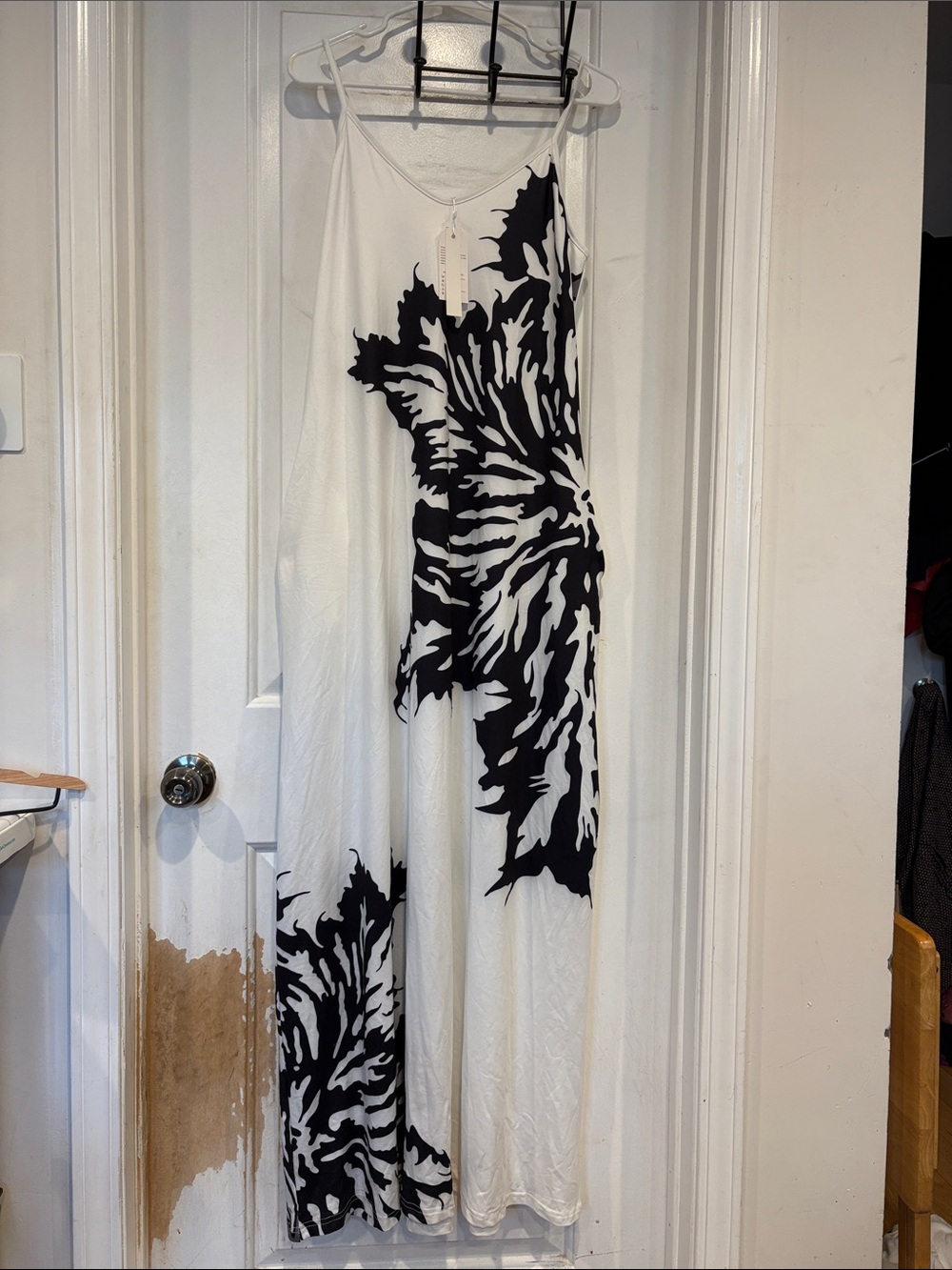 Vunahzma White Maxi Dress with Bold Black Floral Print
